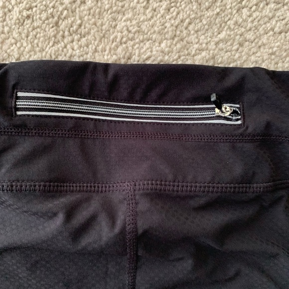 Small Athleta Cropped Leggings - Picture 9 of 9